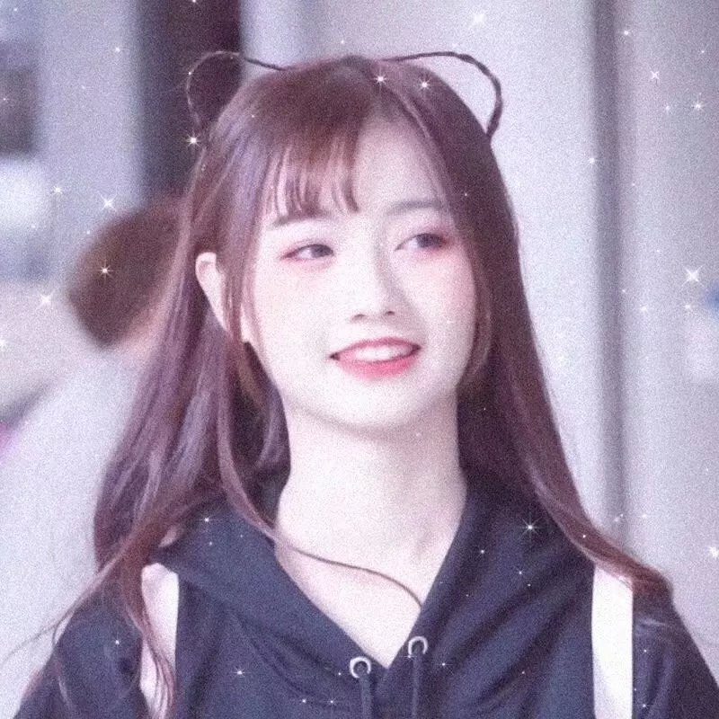 明天,我会成为谁的女友 封面